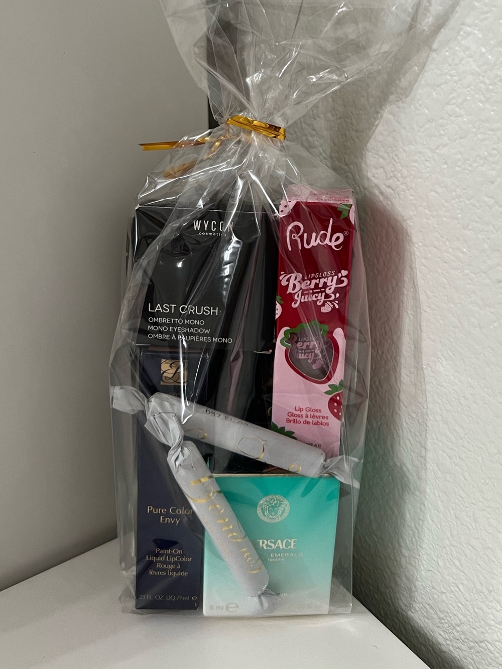 Makeup bundle gift